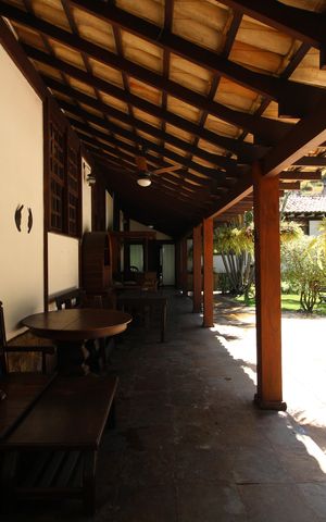 Casa de condomínio à venda com 724m², 4 quartos e 3 vagasVaranda