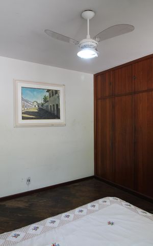 Casa de condomínio à venda com 724m², 4 quartos e 3 vagasQuarto 2
