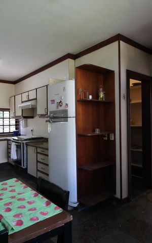 Casa de condomínio à venda com 724m², 4 quartos e 3 vagasCozinha