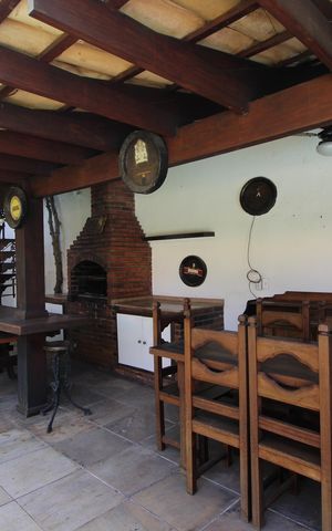Casa de condomínio à venda com 724m², 4 quartos e 3 vagasChurrasqueira