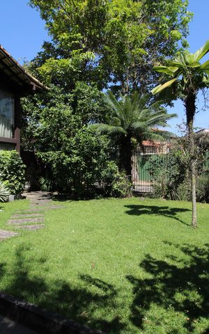 Casa de condomínio à venda com 724m², 4 quartos e 3 vagasJardim da Frente