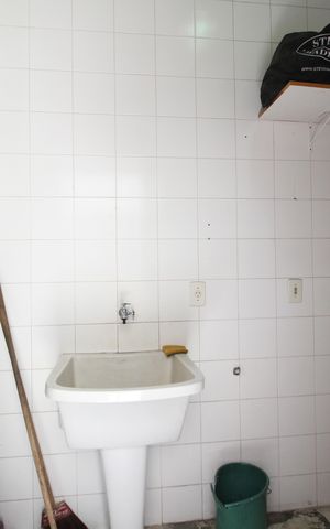 Casa de condomínio à venda com 724m², 4 quartos e 3 vagasÁrea de Serviço