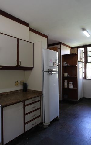 Casa de condomínio à venda com 724m², 4 quartos e 3 vagasCozinha