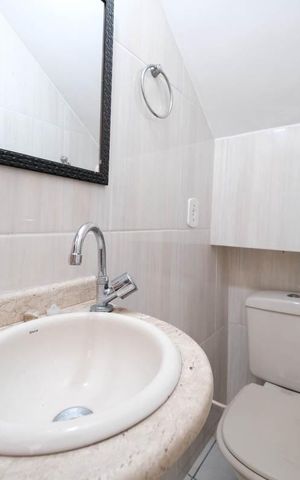Casa de condomínio à venda com 109m², 2 quartos e 1 vagaLavabo