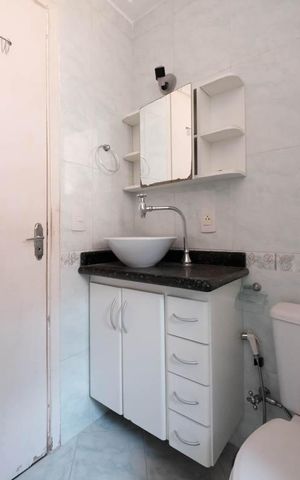 Casa de condomínio à venda com 109m², 2 quartos e 1 vagaBanheiro