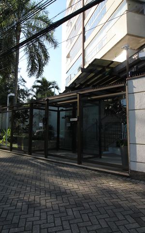 Apartamento à venda com 113m², 3 quartos e 2 vagasFachada