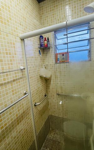 Casa à venda com 125m², 2 quartos e 2 vagas Casa à venda com 125m², 2 quartos e 2 vagasBanheiro Social