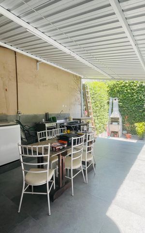 Casa à venda com 125m², 2 quartos e 2 vagas Casa à venda com 125m², 2 quartos e 2 vagasQuintal