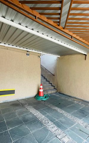 Casa à venda com 125m², 2 quartos e 2 vagas Casa à venda com 125m², 2 quartos e 2 vagasGaragem