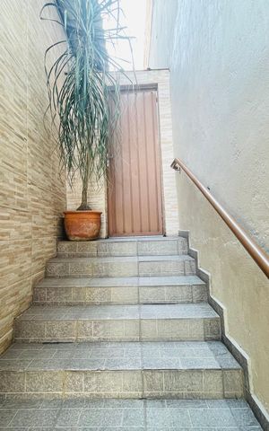 Casa à venda com 125m², 2 quartos e 2 vagas Casa à venda com 125m², 2 quartos e 2 vagasHall de entrada