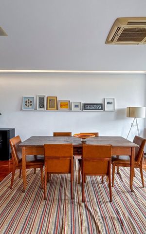 Apartamento à venda com 242m², 3 quartos e 2 vagas Apartamento à venda com 242m², 3 quartos e 2 vagasSala