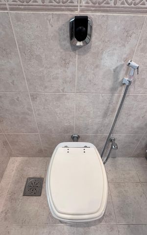 Apartamento à venda com 263m², 4 quartos e 3 vagas Apartamento à venda com 263m², 4 quartos e 3 vagasBanheiro da Suíte 2
