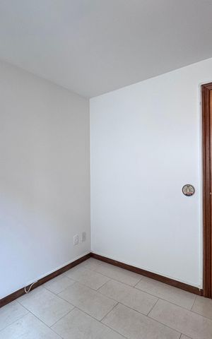 Apartamento à venda com 263m², 4 quartos e 3 vagas Apartamento à venda com 263m², 4 quartos e 3 vagasQuarto 1