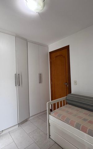 Apartamento à venda com 263m², 4 quartos e 3 vagas Apartamento à venda com 263m², 4 quartos e 3 vagasQuarto 2