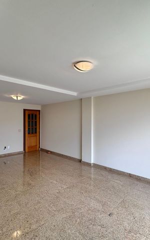 Apartamento à venda com 263m², 4 quartos e 3 vagas Apartamento à venda com 263m², 4 quartos e 3 vagasSala