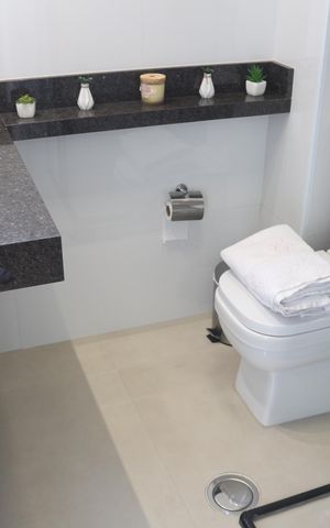 Apartamento à venda com 105m², 3 quartos e 1 vagaBanheiro da Suíte 1