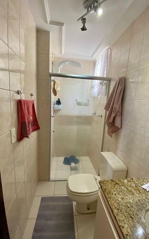 Apartamento à venda com 171m², 4 quartos e 2 vagas Apartamento à venda com 171m², 4 quartos e 2 vagasBanheiro da Suíte