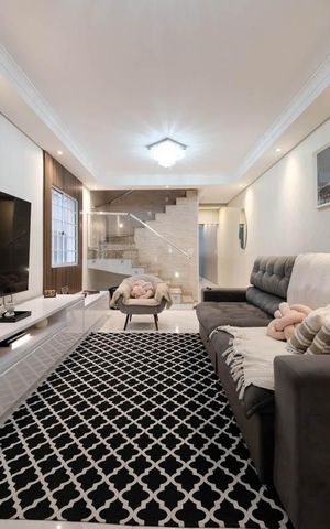 Casa para alugar com 250m², 3 quartos e 4 vagasSala