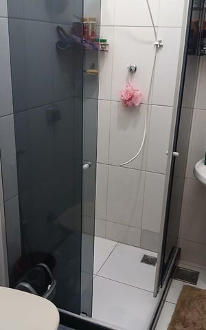 Casa à venda com 100m², 3 quartos e sem vaga Casa à venda com 100m², 3 quartos e sem vagaBanheiro