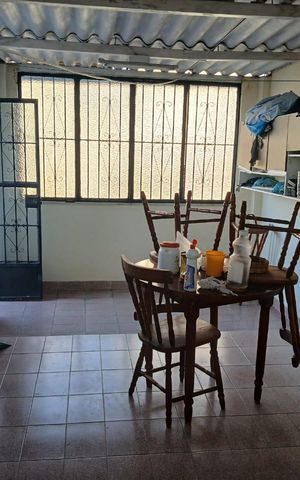 Casa à venda com 100m², 3 quartos e sem vaga Casa à venda com 100m², 3 quartos e sem vagaÁrea Externa