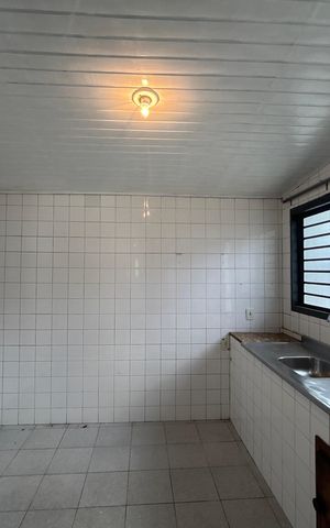 Casa à venda com 180m², 3 quartos e 2 vagas Casa à venda com 180m², 3 quartos e 2 vagasCozinha