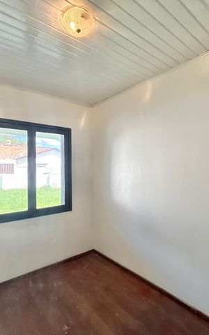 Casa à venda com 180m², 3 quartos e 2 vagas Casa à venda com 180m², 3 quartos e 2 vagasQuarto 1
