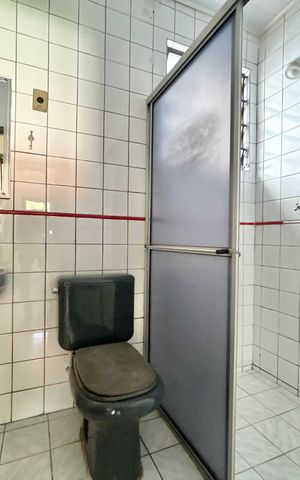Casa à venda com 180m², 3 quartos e 2 vagas Casa à venda com 180m², 3 quartos e 2 vagasBanheiro