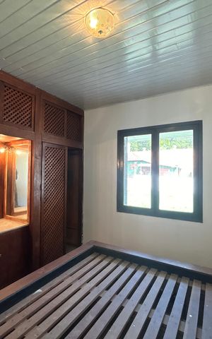 Casa à venda com 180m², 3 quartos e 2 vagas Casa à venda com 180m², 3 quartos e 2 vagasQuarto 3