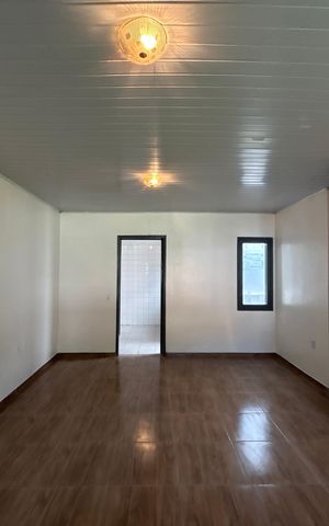 Casa à venda com 180m², 3 quartos e 2 vagas Casa à venda com 180m², 3 quartos e 2 vagasSala 2