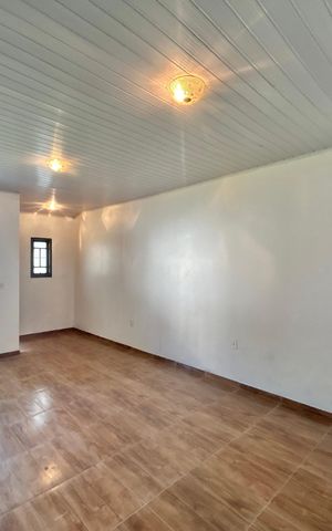 Casa à venda com 180m², 3 quartos e 2 vagas Casa à venda com 180m², 3 quartos e 2 vagasSala 2