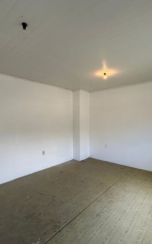 Casa à venda com 180m², 3 quartos e 2 vagas Casa à venda com 180m², 3 quartos e 2 vagasSala 3
