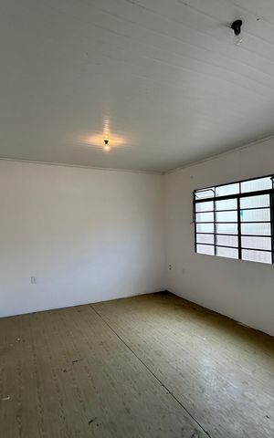 Casa à venda com 180m², 3 quartos e 2 vagas Casa à venda com 180m², 3 quartos e 2 vagasSala 3