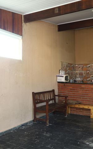 Casa à venda com 160m², 3 quartos e 6 vagasChurrasqueira