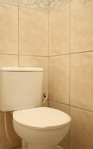 Casa à venda com 160m², 3 quartos e 6 vagasBanheiro 2