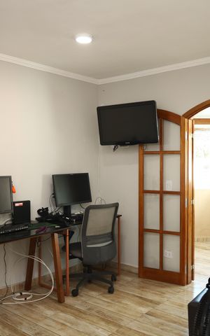 Casa à venda com 160m², 3 quartos e 6 vagasSuíte 