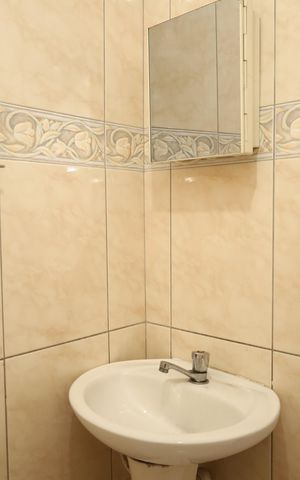 Casa à venda com 160m², 3 quartos e 6 vagasBanheiro 2