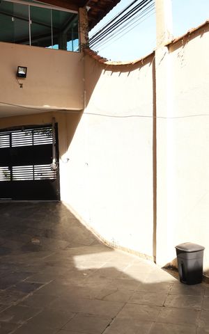 Casa à venda com 160m², 3 quartos e 6 vagasQuintal
