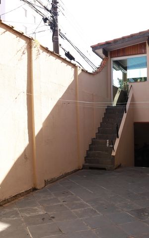 Casa à venda com 160m², 3 quartos e 6 vagasQuintal
