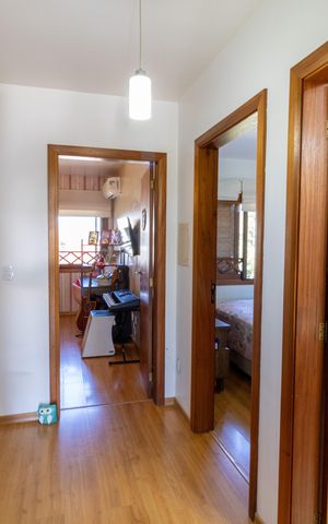 Casa à venda com 172m², 3 quartos e 3 vagas Casa à venda com 172m², 3 quartos e 3 vagasCorredor