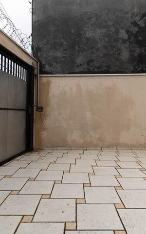Casa à venda com 150m², 5 quartos e 2 vagas Casa à venda com 150m², 5 quartos e 2 vagasGaragem