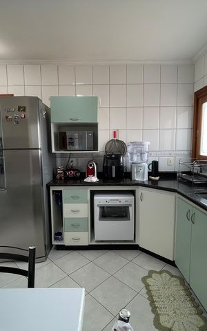 Casa à venda com 235m², 3 quartos e 5 vagas Casa à venda com 235m², 3 quartos e 5 vagasCozinha
