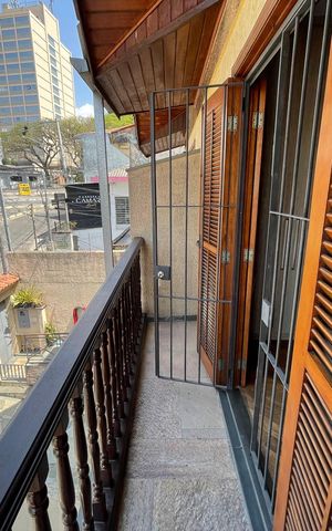 Casa à venda com 235m², 3 quartos e 5 vagas Casa à venda com 235m², 3 quartos e 5 vagasVaranda da Suíte 1