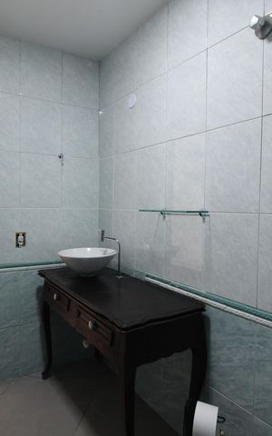 Casa à venda com 170m², 2 quartos e sem vagaBanheiro Social
