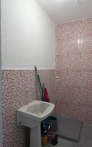 Casa à venda com 170m², 2 quartos e sem vagaÁrea de Serviço
