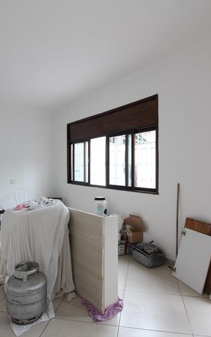 Casa à venda com 170m², 2 quartos e sem vagaSala