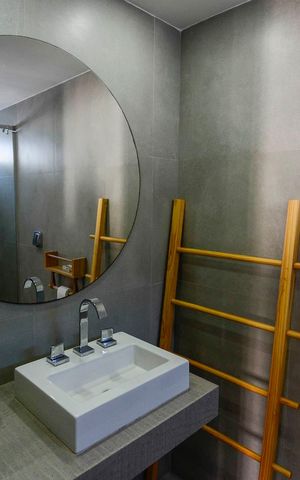 Apartamento à venda com 124m², 3 quartos e 2 vagas Apartamento à venda com 124m², 3 quartos e 2 vagasBanheiro da Suíte