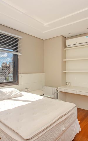 Apartamento à venda com 600m², 6 quartos e 5 vagas Apartamento à venda com 600m², 6 quartos e 5 vagasSuíte 3