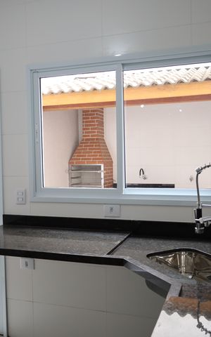 Casa à venda com 114m², 3 quartos e 2 vagasCozinha