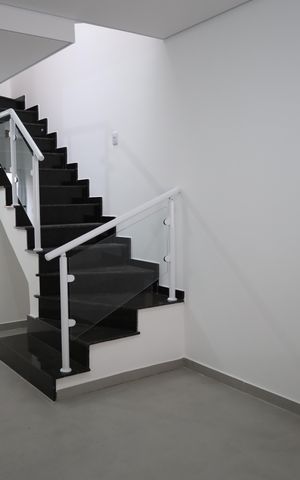 Casa à venda com 114m², 3 quartos e 2 vagasSala