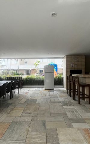 Apartamento à venda com 118m², 4 quartos e 2 vagas Apartamento à venda com 118m², 4 quartos e 2 vagasÁrea comum - Churrasqueira 2